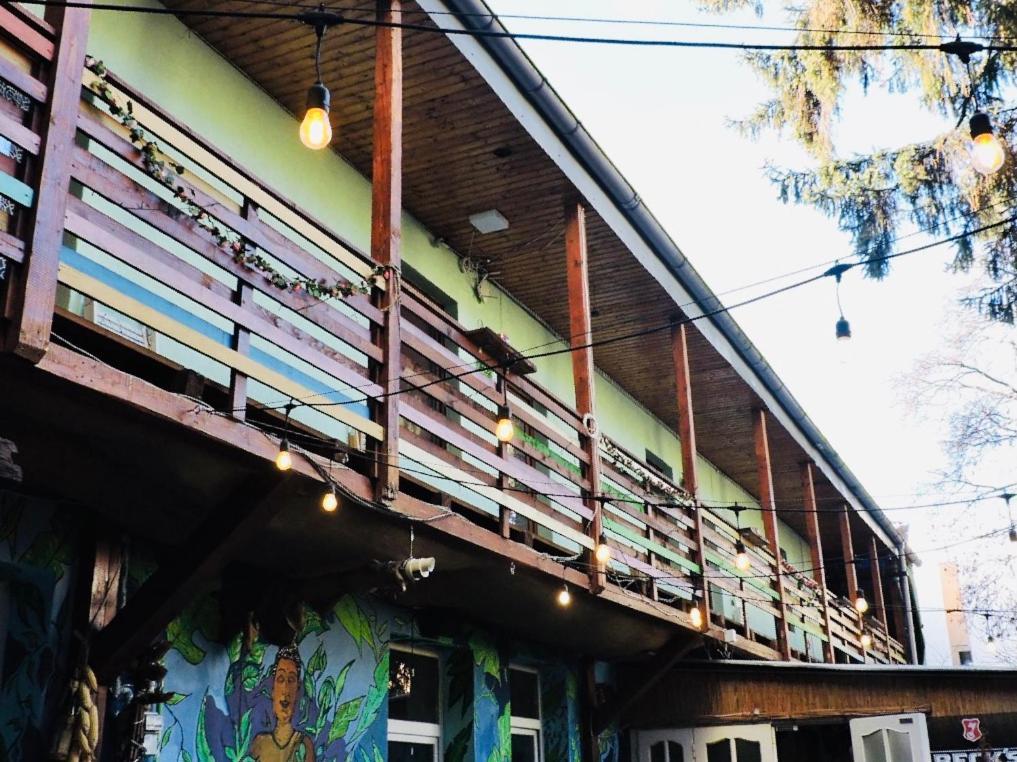 Zen Hostel คลูจ-นาโปกา ภายนอก รูปภาพ